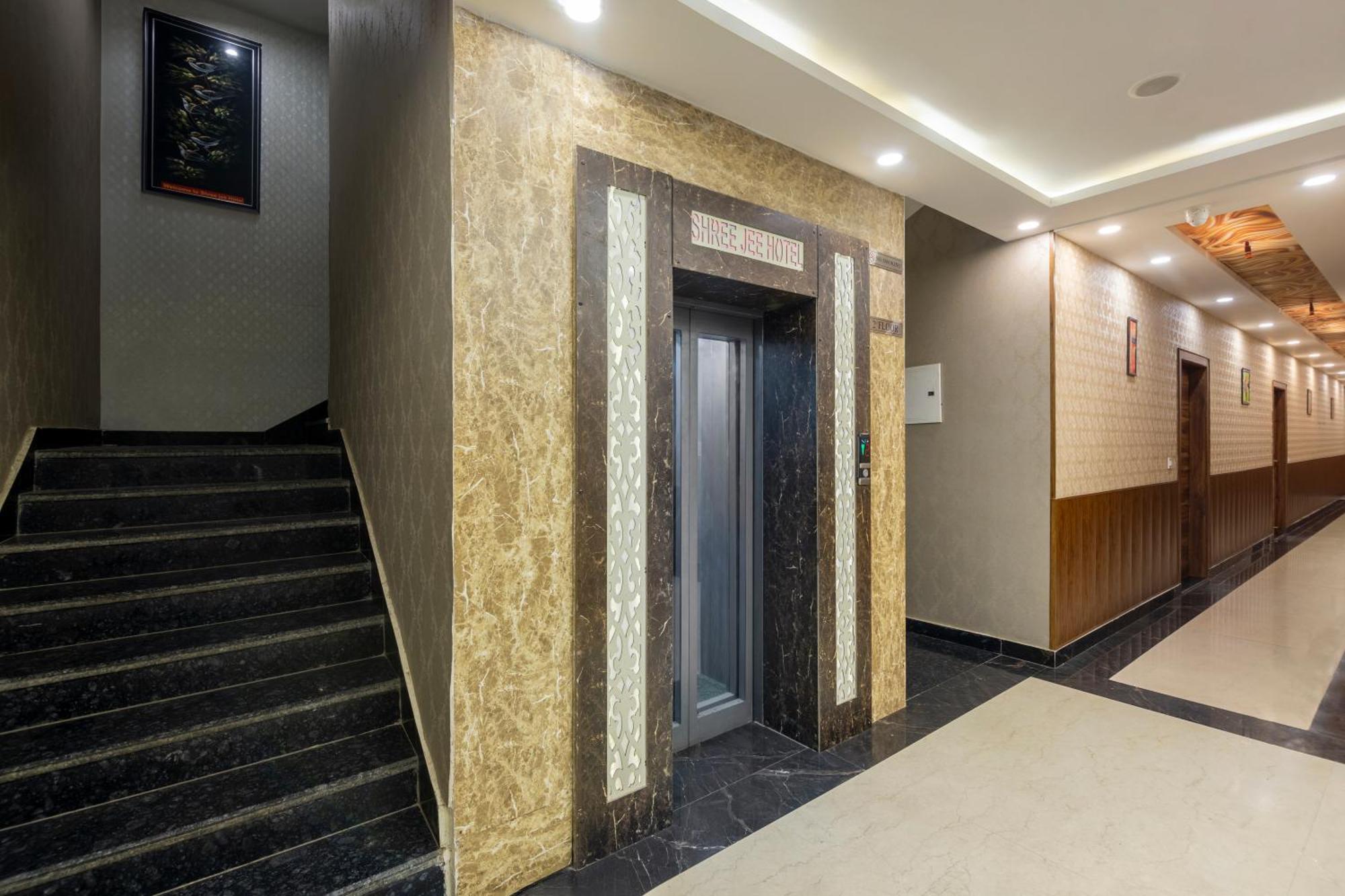 Shree Jee Hotel - Nit Faridabad Εξωτερικό φωτογραφία