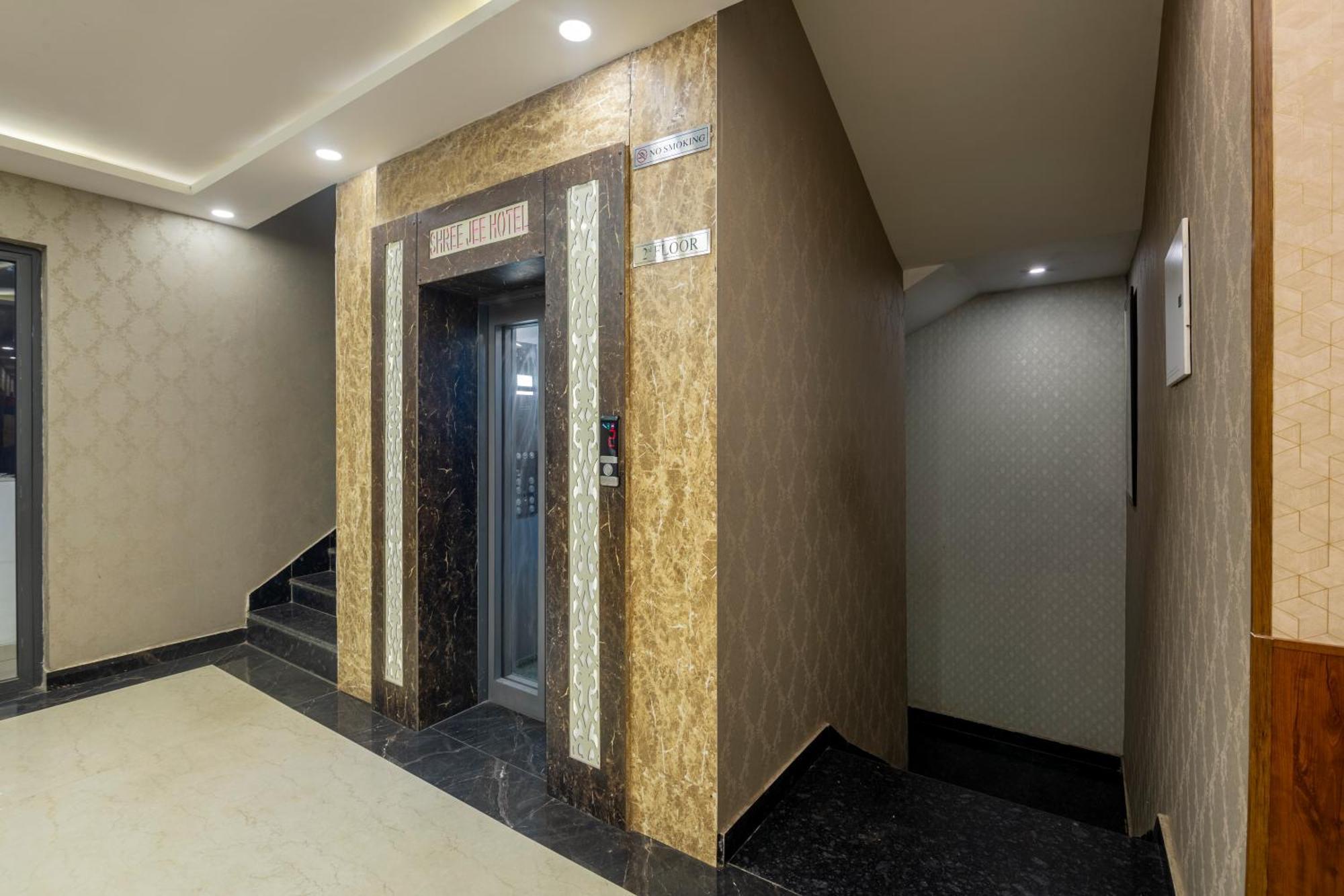 Shree Jee Hotel - Nit Faridabad Εξωτερικό φωτογραφία