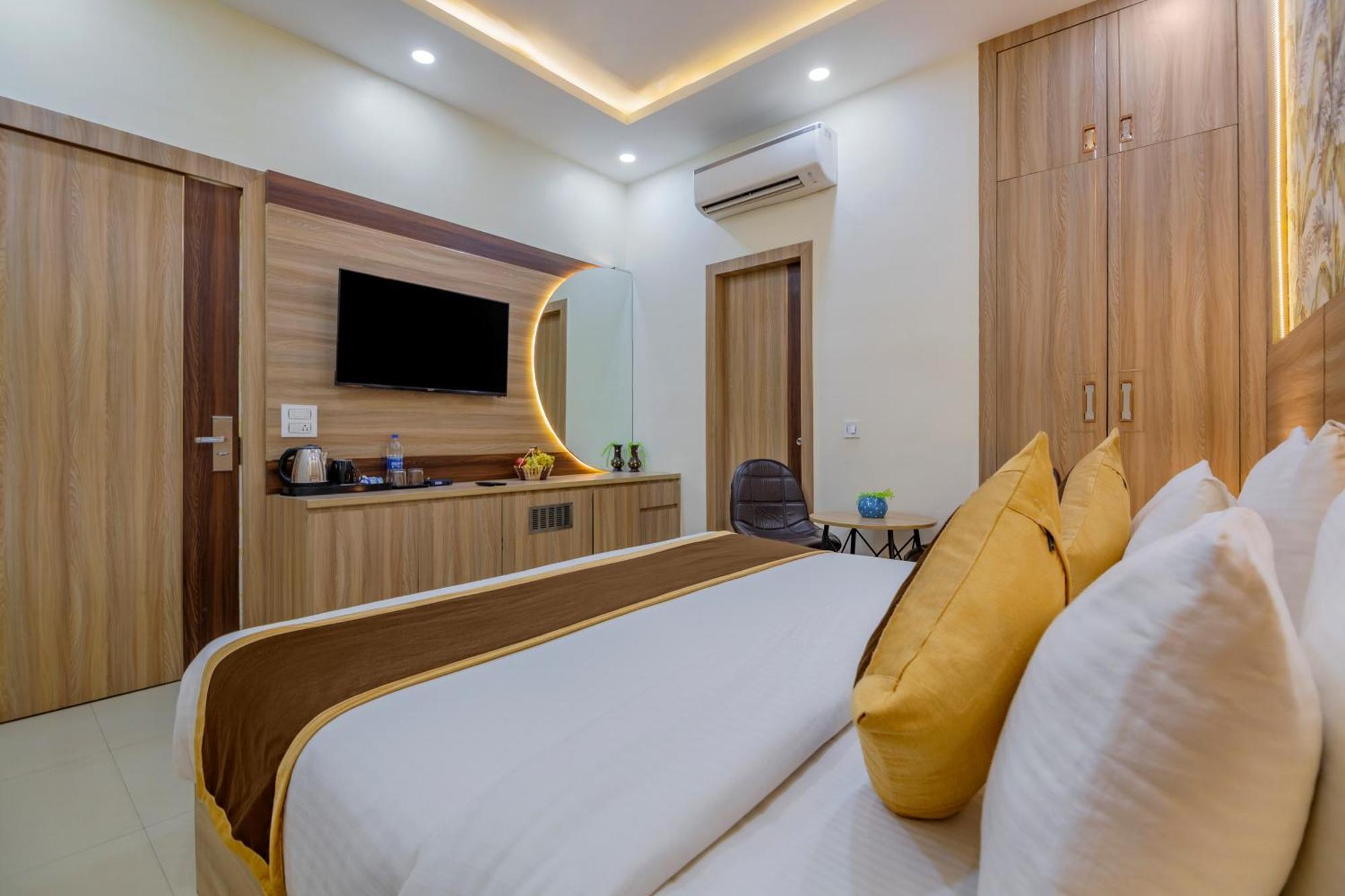 Shree Jee Hotel - Nit Faridabad Εξωτερικό φωτογραφία